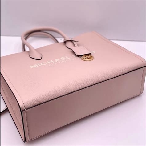 michael kors bag text